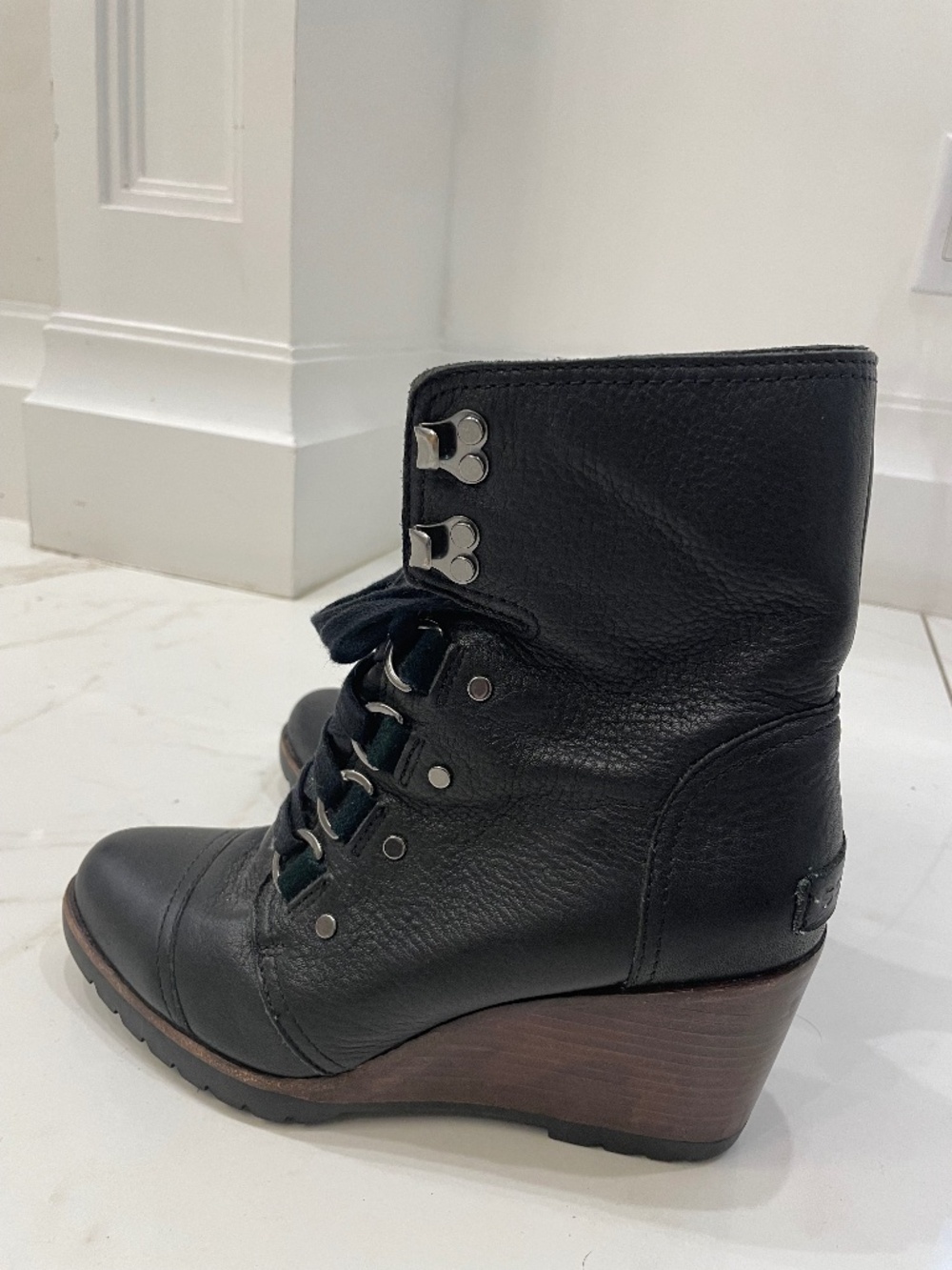 Sorel wedged boots